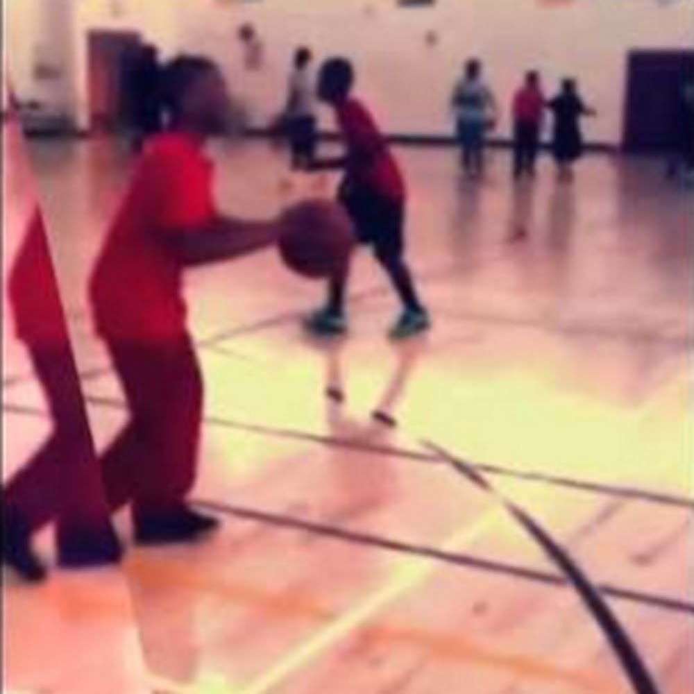 Meet your Posher, Nyaire